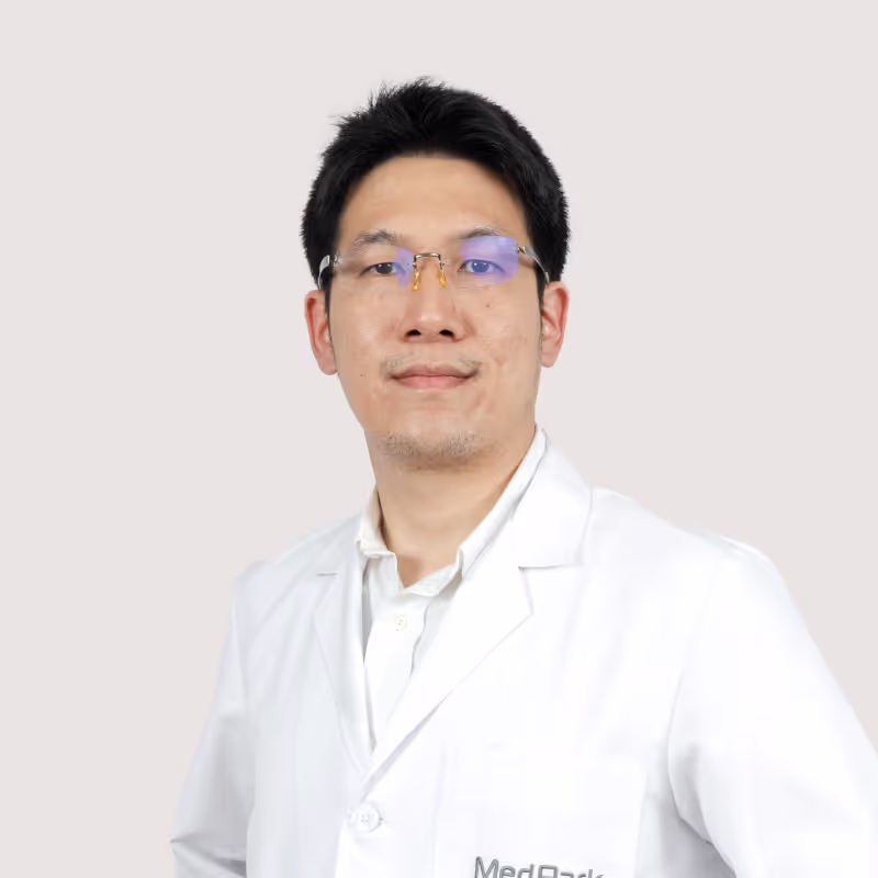 Dr Natawat Narueponjirakul