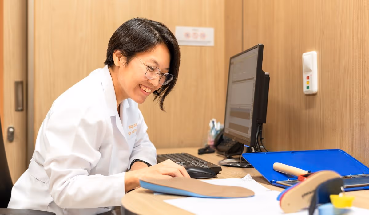 Dr Netraya Nimpitakpong 3
