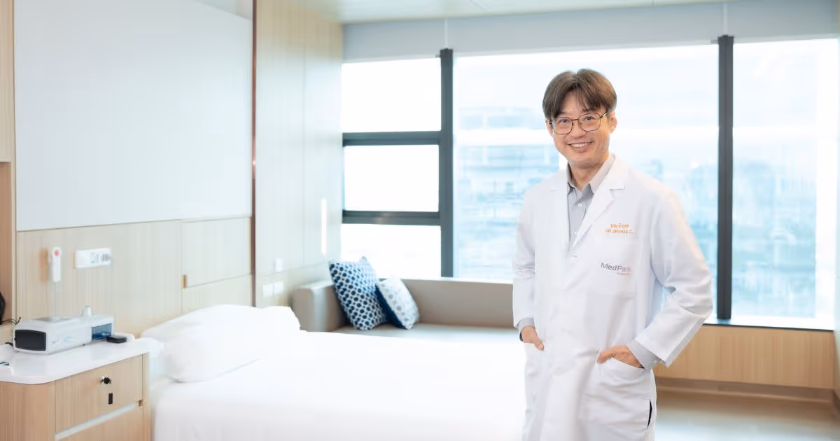 ผศ.นพ. จิรยศ จินตนาดิลก ใช้ AI แก้ปัญหานอนไม่หลับ ผ่านมุมมองแพทย์เวชศาสตร์การนอนหลับ Assist.Prof.Dr Jirayos Chintanadilok Integrating AI to Tackle Insomnia Insights From a Sleep Medicine Specialist 1