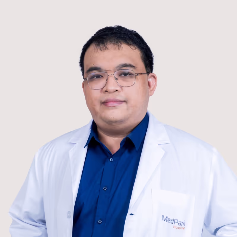 Dr Nutcha Yodrabum