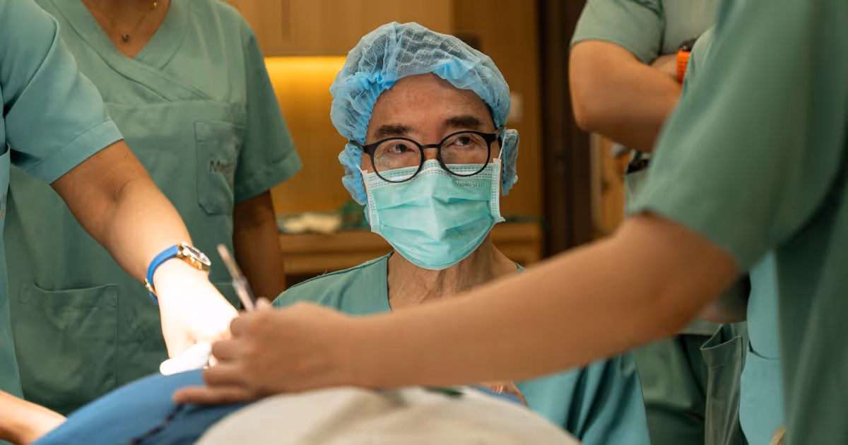 Dr. Damkerng Pathomvanich 3