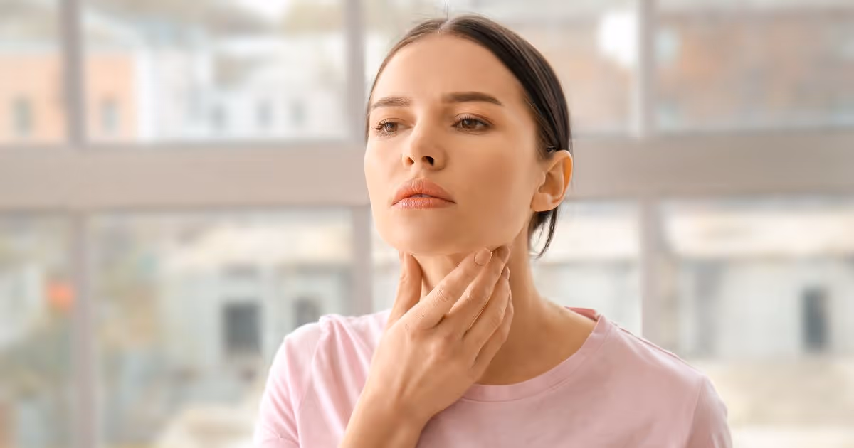 อาการ สาเหตุ และการรักษาเนื้องอกต่อมไทรอยด์  - Thyroid nodules: Symptoms, Causes and Treatment