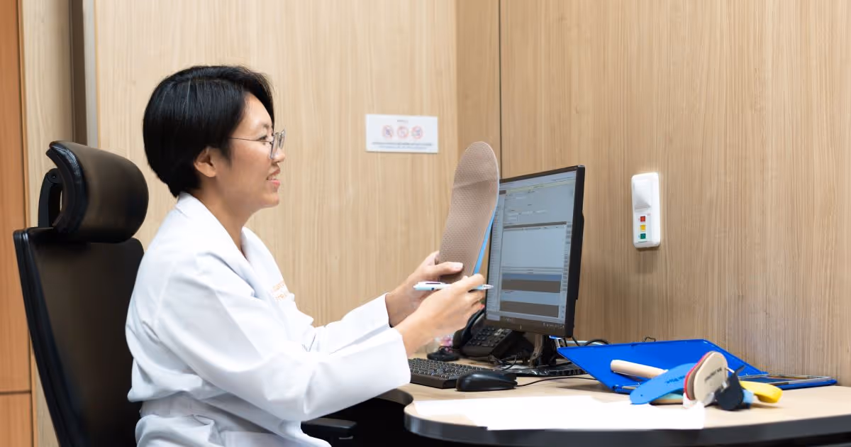 Dr Netraya Nimpitakpong 5