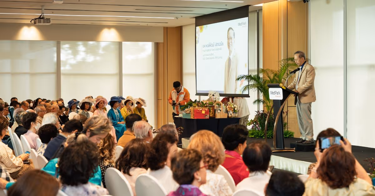 Dr. Banloo Siriphanich 3 (1)