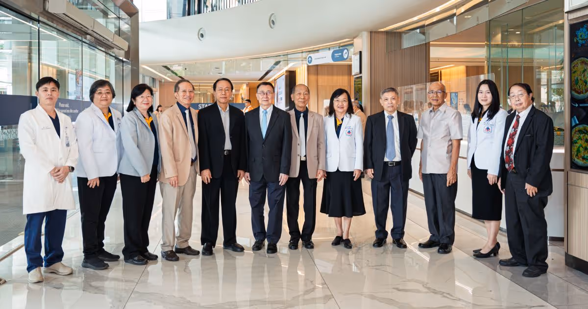 Dr. Banloo Siriphanich 5 (1)