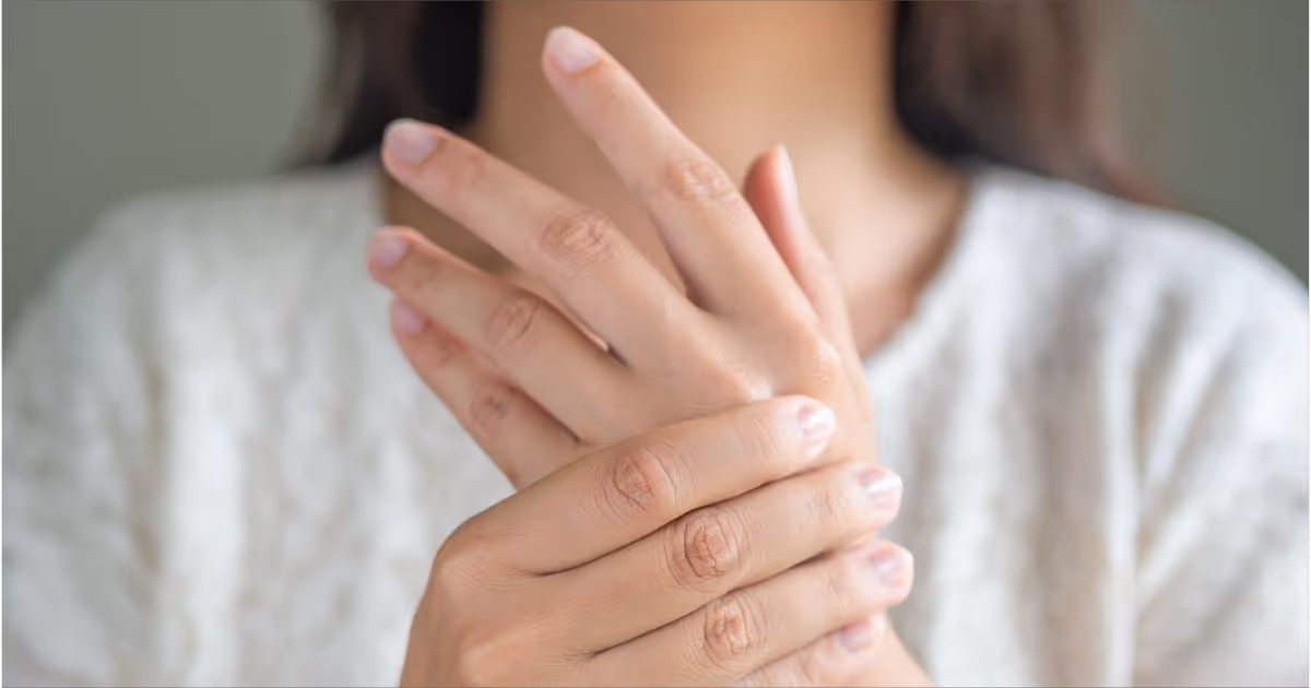 โรคข้ออักเสบรูมาตอยด์ (Rheumatoid Arthritis) : อาการ และการตรวจวินิจฉัย