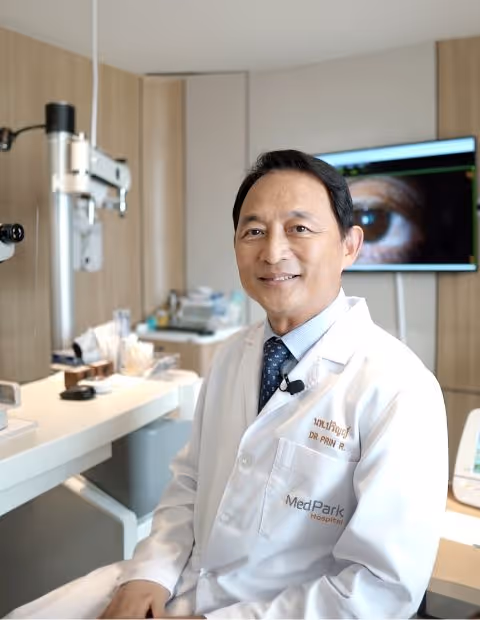 Cataract Surgery With Two Distinct Intraocular Lens Replacement 7 (1)