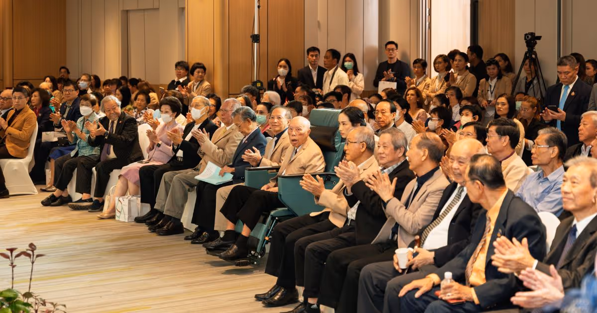 Dr. Banloo Siriphanich 2 (1)