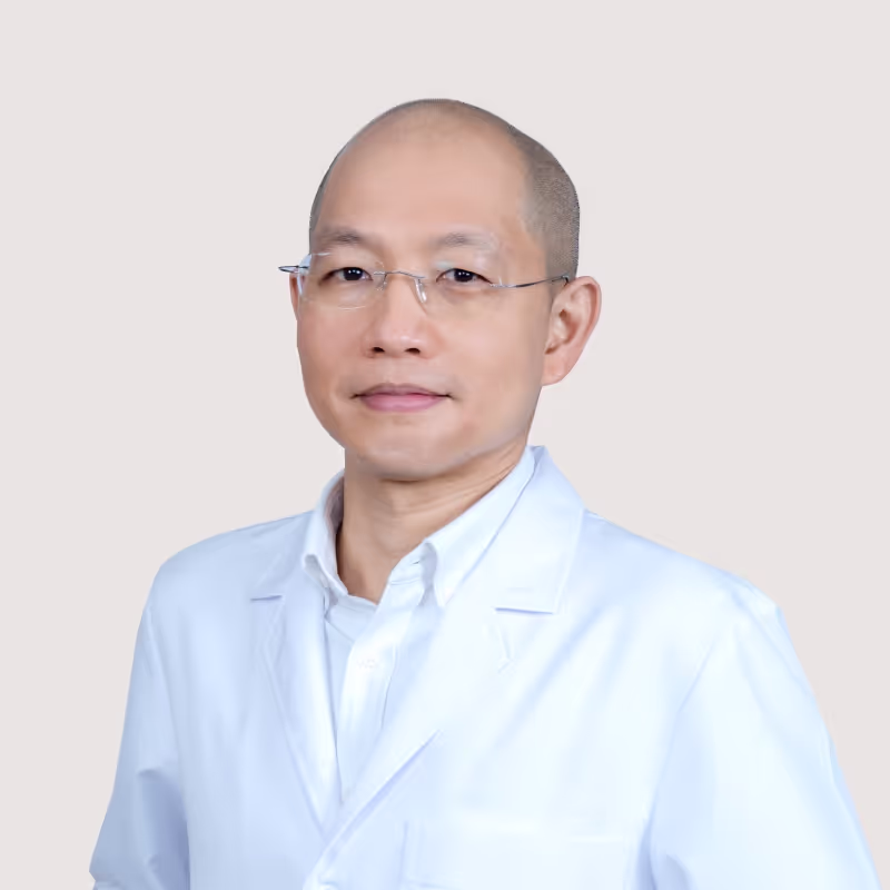 นพ. มณเฑียร ลือประไพ