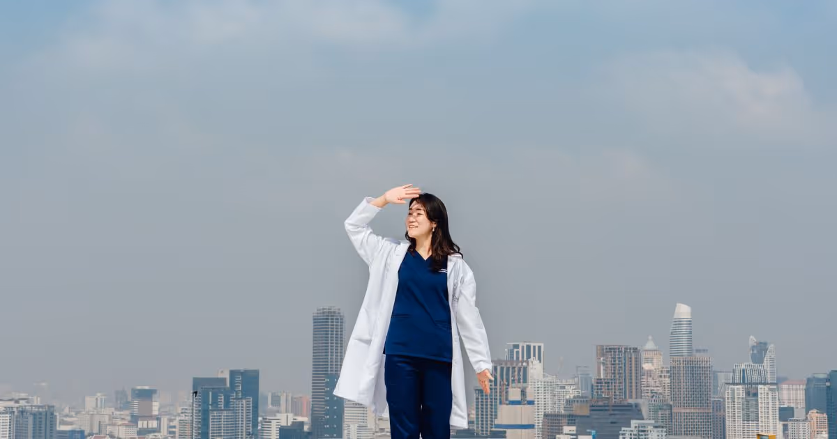 Dr Nutthamon Bowornsathitchai - A Dermatologist 3
