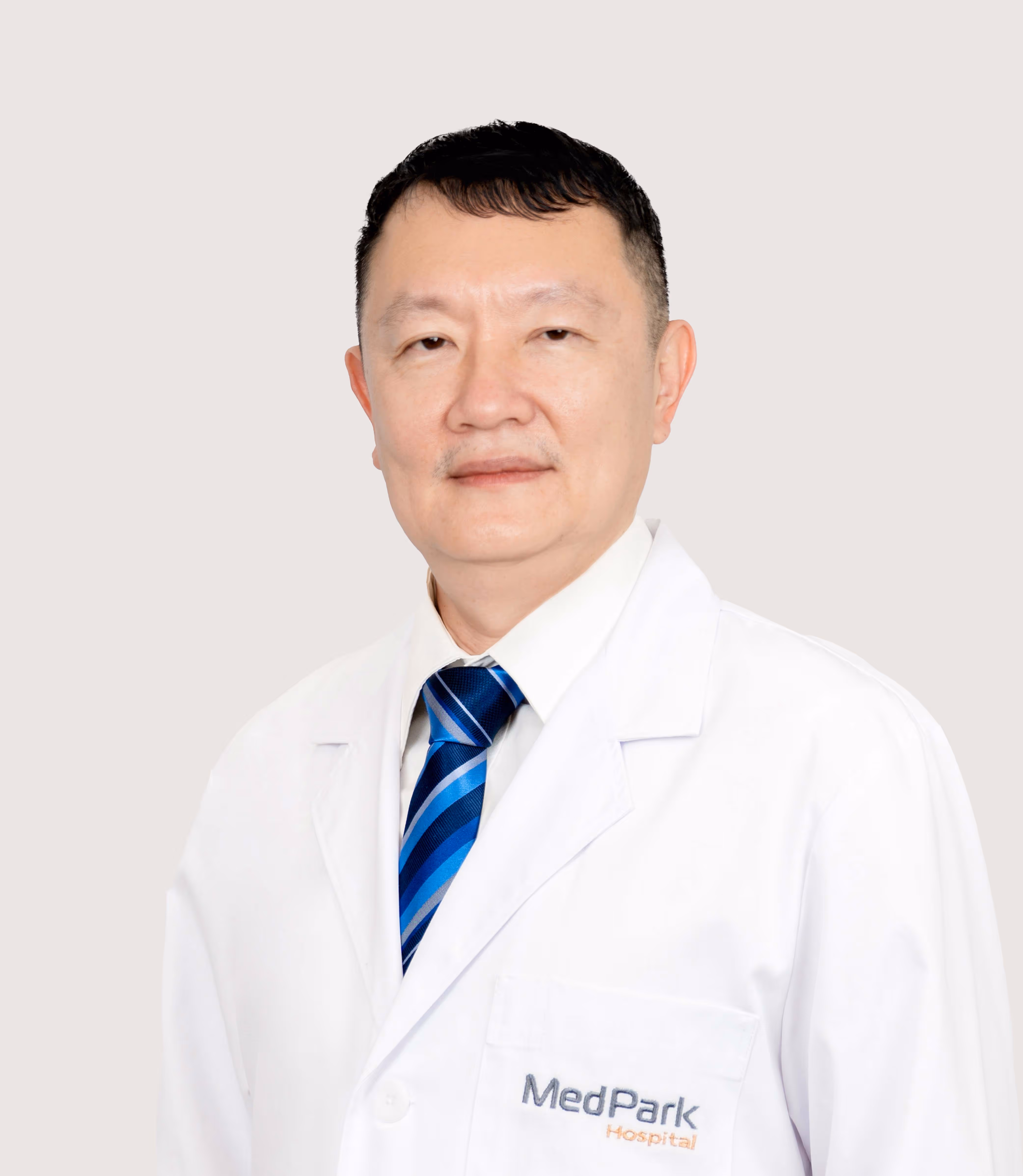 Dr Virat Pinyopornpanit