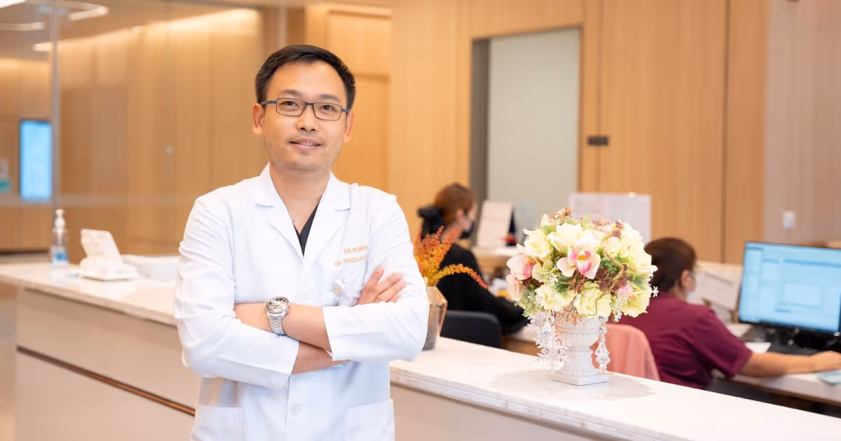Dr. Pongsakorn Bupparenoo