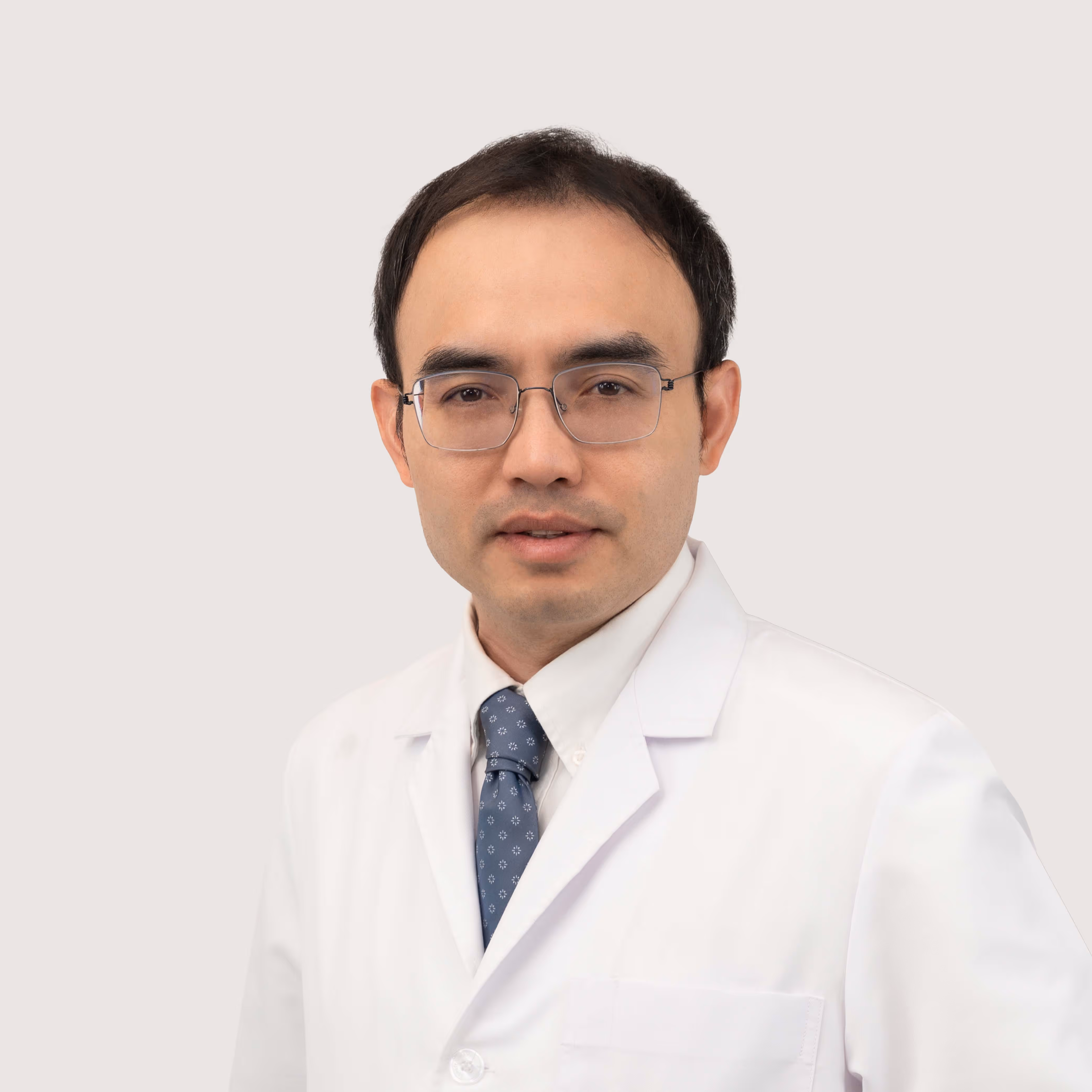 ผศ.นพ. ฐกฤต ชมภูแสง