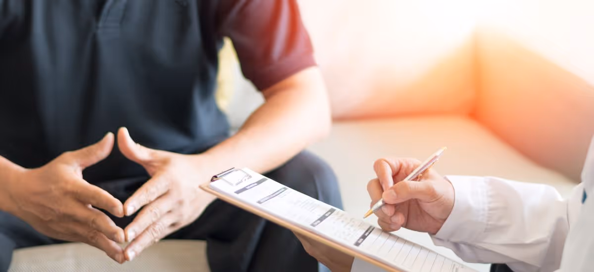 How is syphilis diagnosed?