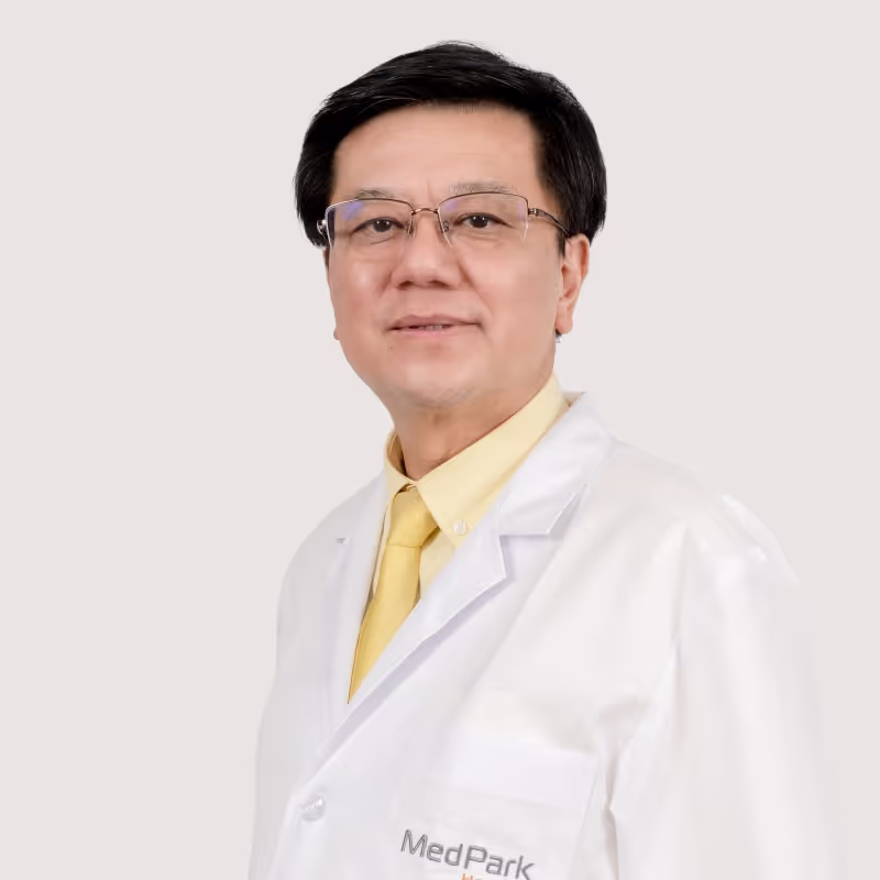Prof.Dr Ronnachai   Kongsakon
