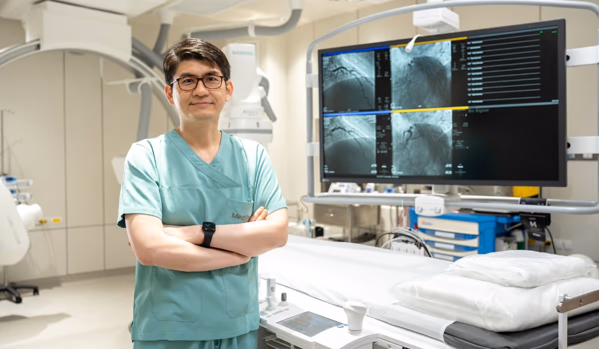 Dr Suwatchai Pornratanarangsi Banner  4
