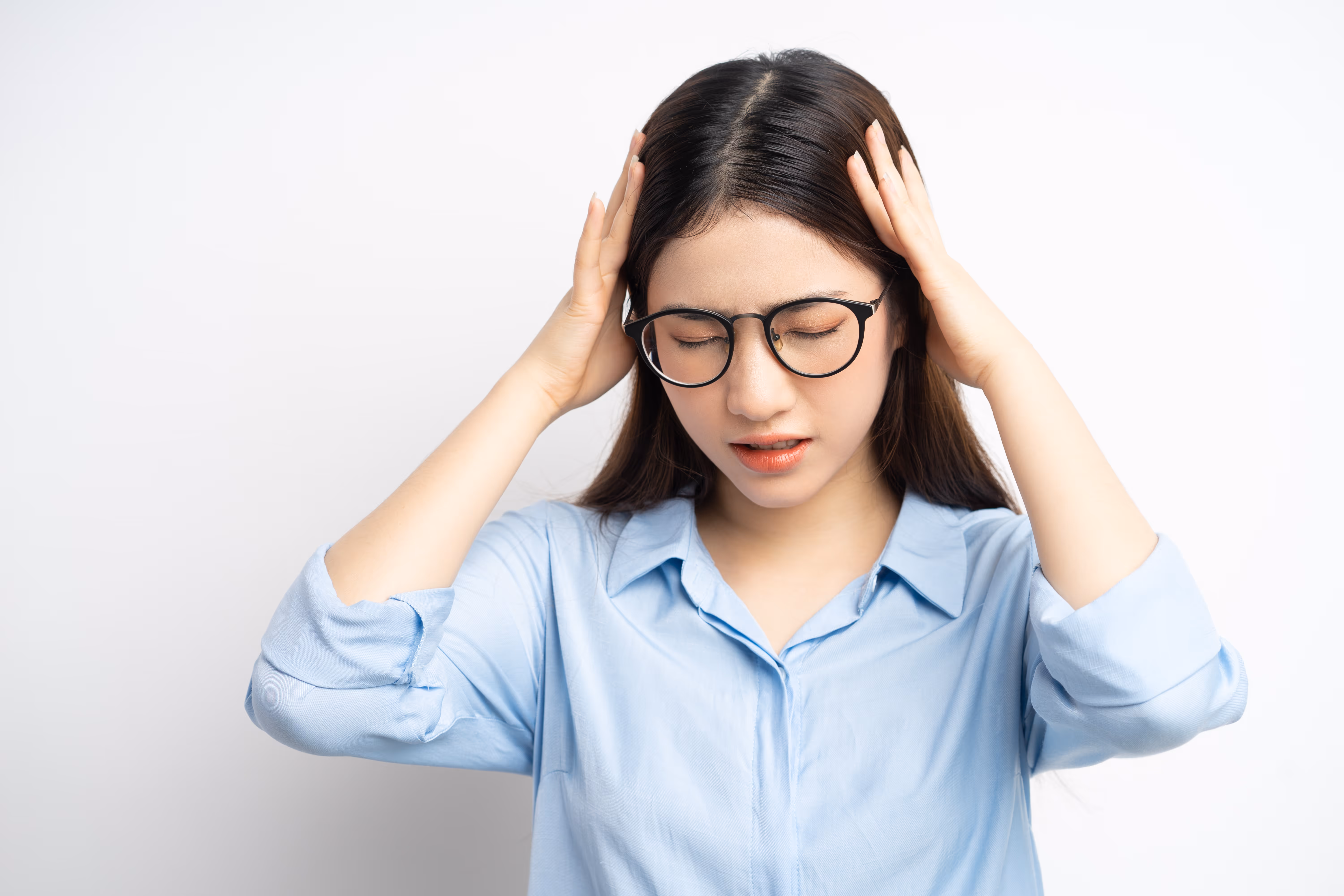 เช็กอาการปวดหัว 3 ประเภท ปวดแบบไหน เกิดจากอะไร - Understanding the 3 Main Types of Headaches and Their Causes 2