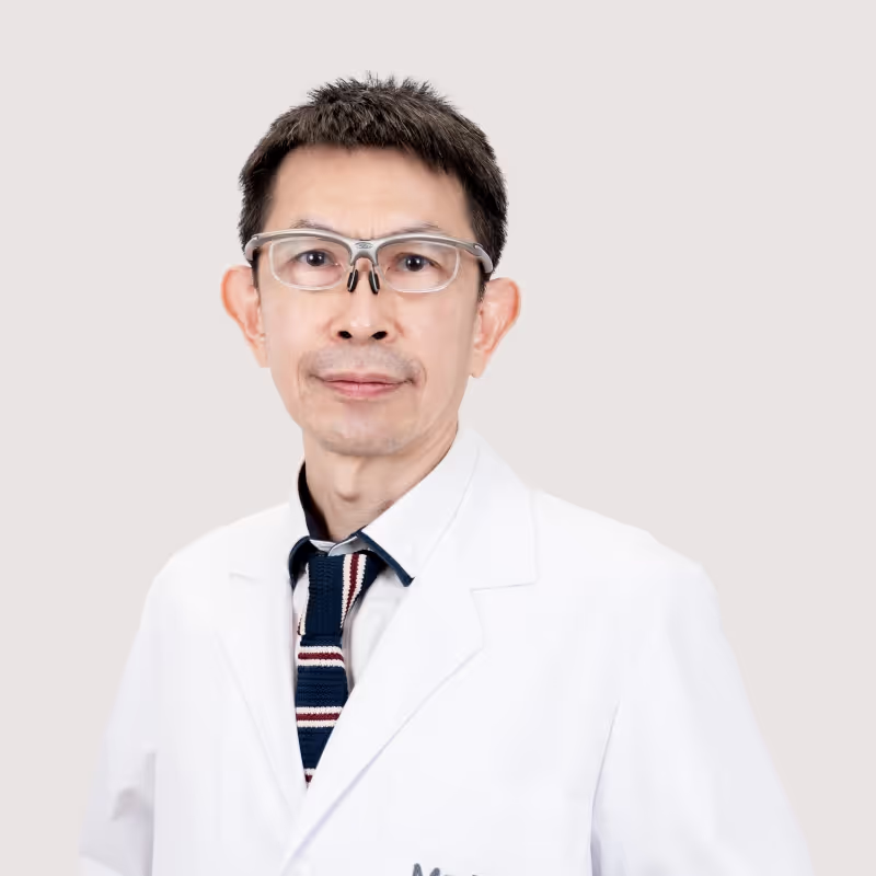 Dr Paisan Bunsiricomchai