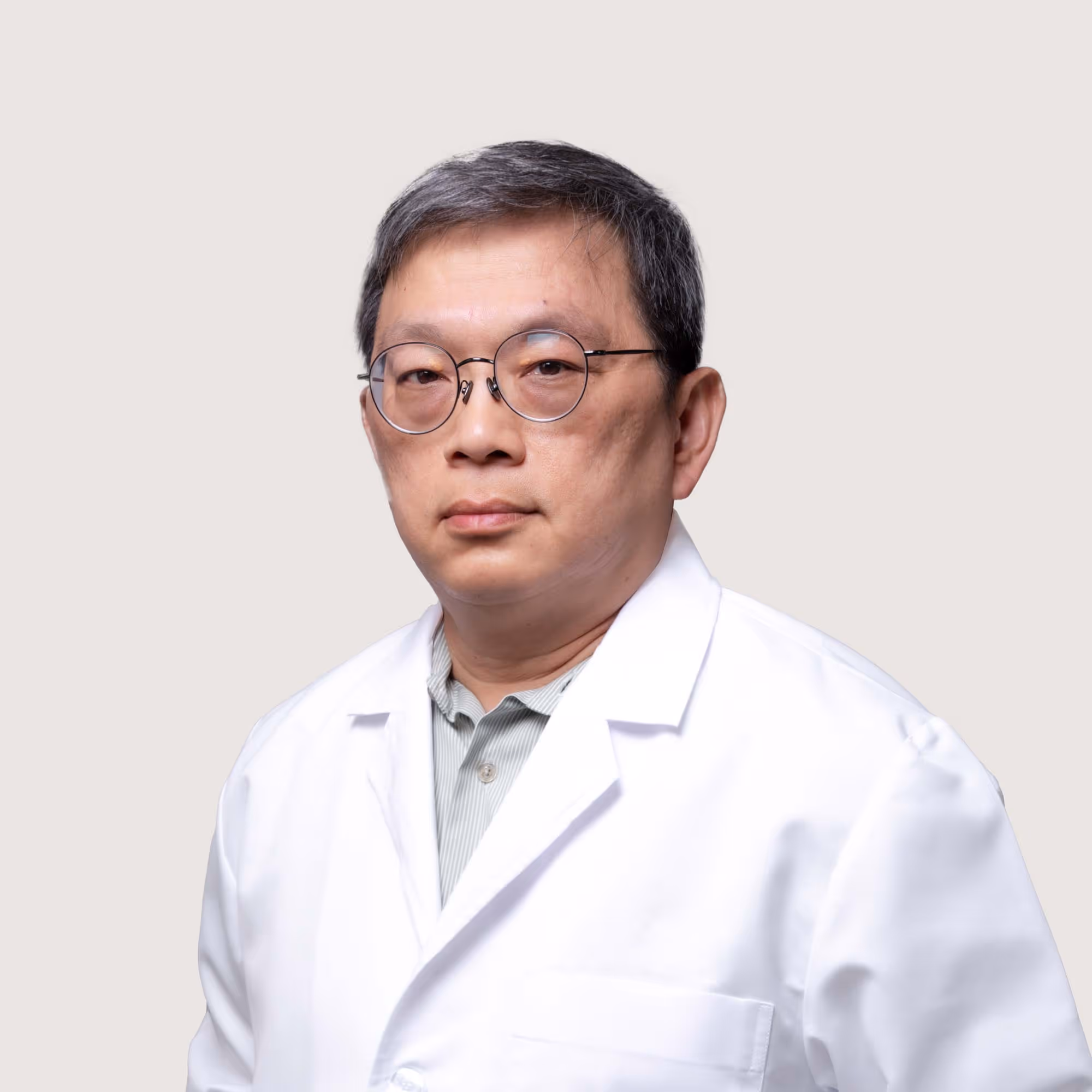 Dr Chaiwut Yottasurodom