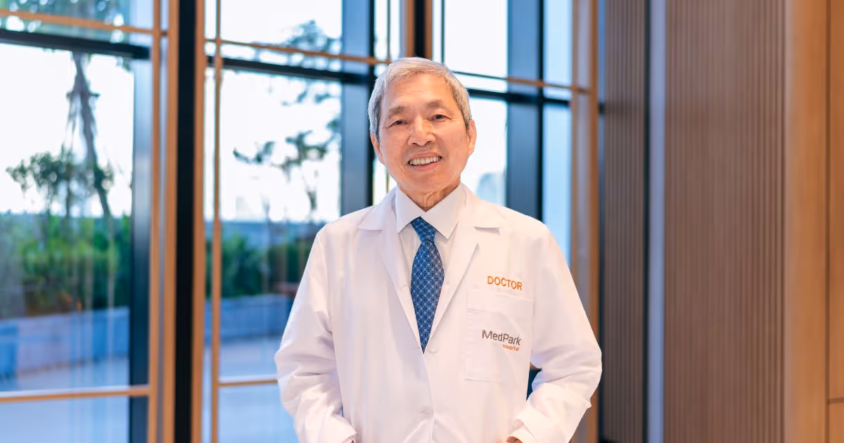 นพ.ทวีศักดิ์ โชติวัฒนพงษ์ - Dr. Taweesak Chotivatanapong 1