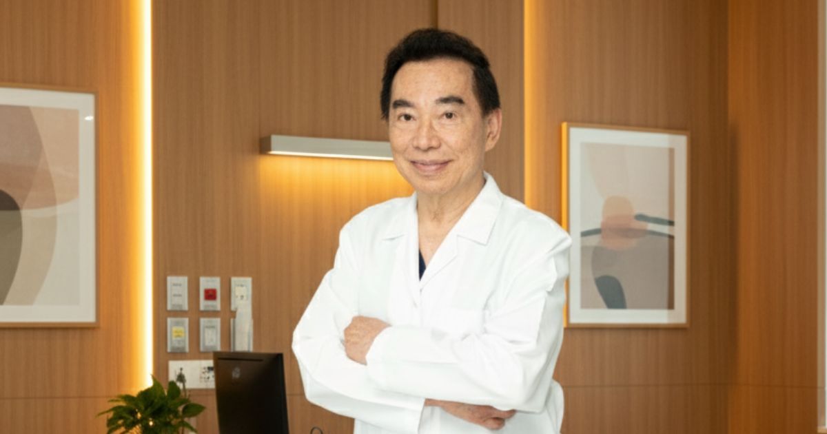 Dr. Damkerng Pathomvanich. The Beginning of Dr. Damkerng’s Journey and His Opportunity to Learn Hair Transplantation from the World’s Pioneers