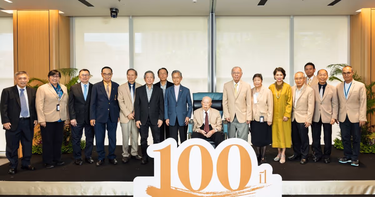 Dr. Banloo Siriphanich 4